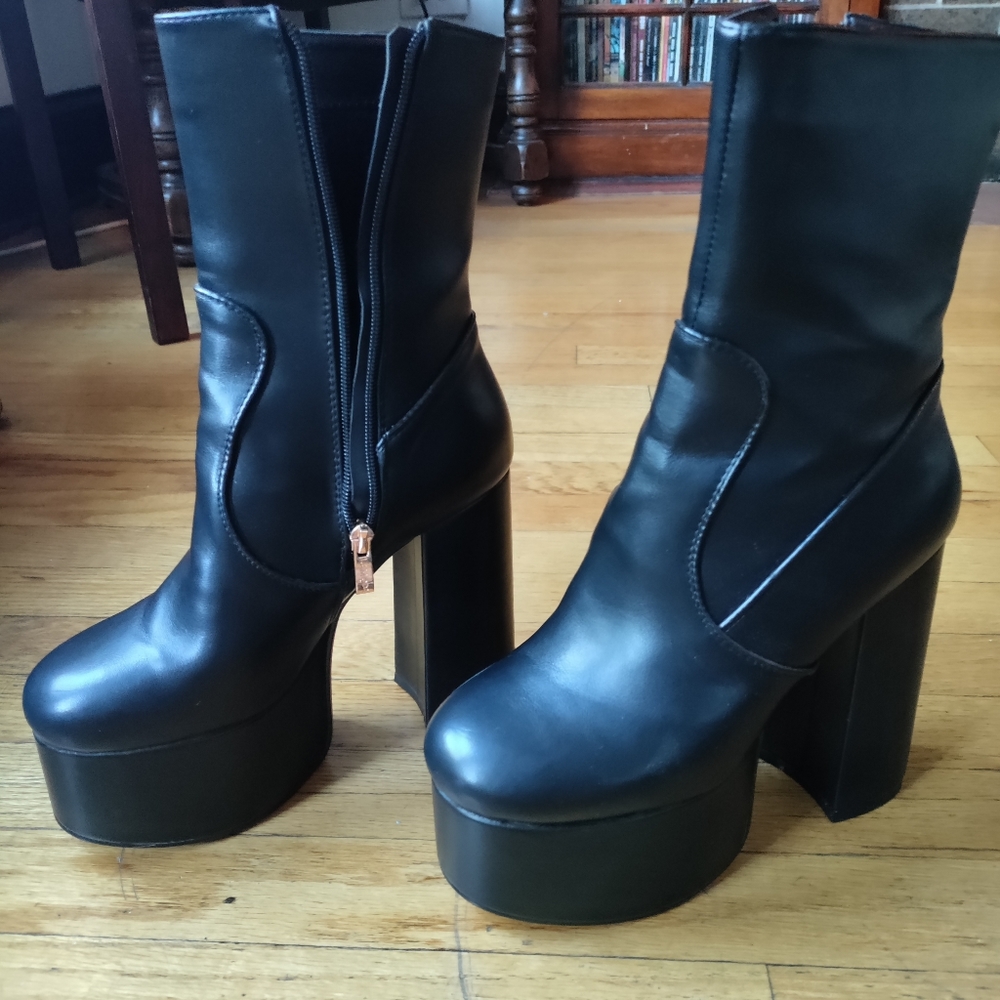 Lamoda  platform boots